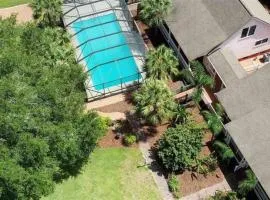 University House - 8 Bedrooms Walk to UF / Stadium