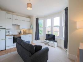 Lovely One Bed Apartment in Guildford，位于吉尔福德的公寓