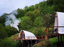 Sunrise Glamping Retreat，位于Galeşu的海滩酒店
