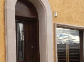 Home Stay María，位于伊达尔戈德尔帕拉尔的民宿