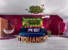 Suite L'echappee - Maison romantique - SPA & Sauna Privatif- Pole Dance - Lit rond avec miroir au plafond