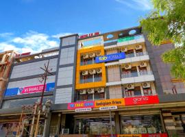FabHotel SR Square，位于Kaliānpur的酒店
