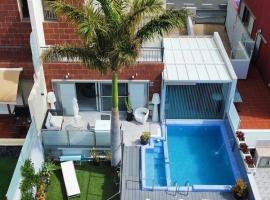Villa con piscina privada Palmeras Home，位于大加那利岛拉斯帕尔马斯旅游与可持续经济发展大学研究院附近的酒店