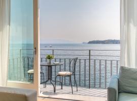 Luxury Lake View Apartments，位于萨罗的酒店