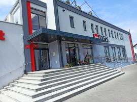 Hotel Aljan，位于Wiązownica的酒店