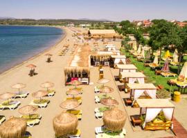 MALİBEACH APART OTEL，位于塞费里希萨尔的酒店