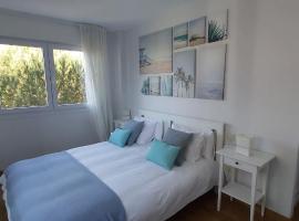 Valdenoja-Sardinero Apartment Suite Beach，位于桑坦德的酒店