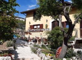 IL GIRASOLE，位于Castelvecchio Calvisio的酒店