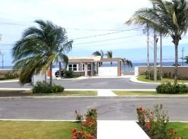 Hamilton @ Oceanpointe a serene 2bed 2 bath Villa，位于卢西的海滩短租房