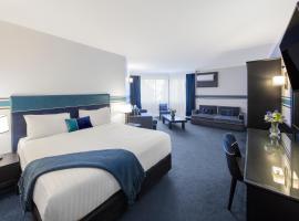 Ramada by Wyndham Diplomat Canberra