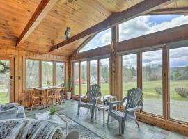 Tasteful Country Home on 5 Acres about 3 Mi to Lake!，位于Westmoreland的酒店