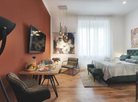 Emi Luxury Apartments，位于普拉的公寓式酒店