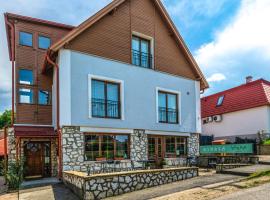 Ferrata Vendégház，位于Csesznek的酒店