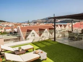 Panoramic Luxurious Penthouse