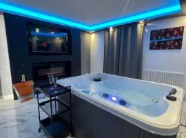 La Casa de Lové Suite Jacuzzi