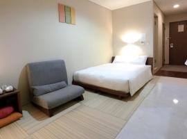 Honjo Grand Hotel / Vacation STAY 38640，位于由利本庄市的酒店