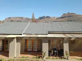 Lapaleholo Guesthouse