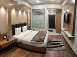 Vishwanath Palace by ShriGo Hotels，位于Sītāpur的酒店