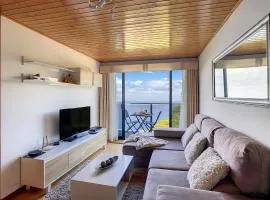 Casa Leão de Ouro by LovelyStay