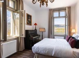 Mr Görgey Art Hotel & Spa，位于维谢格拉德的酒店
