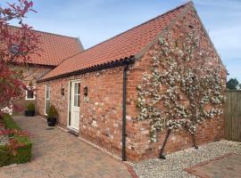 Meals Farm Holiday Cottages - The Stables，位于North Somercotes的酒店