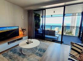 Luxury Oceanview Apartment on Lvl 24，位于黄金海岸蜡像馆附近的酒店