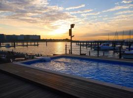 Osaka Hokko Marina HULL，位于大阪的酒店