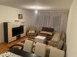 Big spacious apartment in Pej center with WI-FI