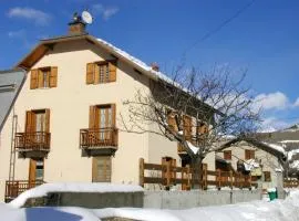 Maison spacieuse à Villar-Saint-Pancrace avec vue montagne