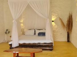 Posada Turistica Dantayaco，位于莫科阿的带按摩浴缸的酒店