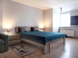 Apartamenty NA PODDASZU，位于海乌姆扎的民宿
