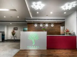 萨拉尔住宅酒店