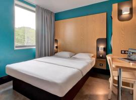 B&B HOTEL Bayonne Tarnos，位于塔尔诺斯的带停车场的酒店