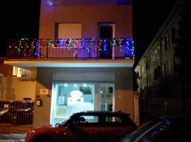Venice Sanella Rooms，位于梅斯特的酒店