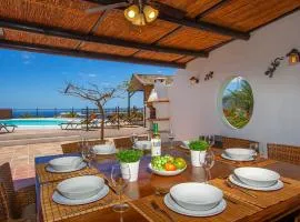 Casa Vieja, 4 bedroom villa with a private pool