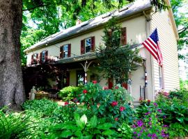 Galvanized America Inn & Art Gallery，位于多伊尔斯敦的住宿加早餐旅馆