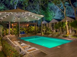 Zensus Eco Boutique Hotel，位于巴卡拉尔的酒店