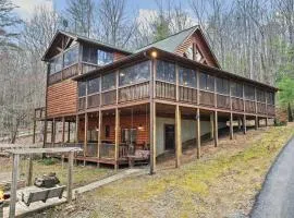 Relaxing Cabin near Bear Claw Vineyard, Hot Tub, Game Room, Pet Friendly, sleeps10