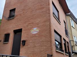 Casa Petra y Armando，位于Anguiano的酒店