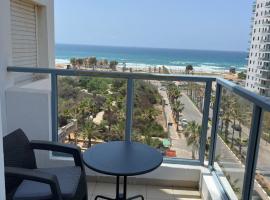 Exceptional view facing sea of Givat Olga Hadera，位于Giv‘at Olga的酒店