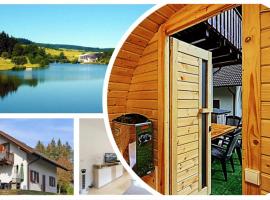 Seepark Kirchheim Ferienhaus bei Vera mit Sauna，位于基希海姆的酒店