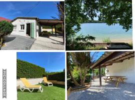 Maison bord de lac de charmes，位于巴涅斯的酒店