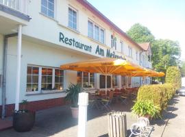 Hotel Am Meilenstein，位于Dunkelforth的酒店
