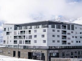 Apex2100 International Ski Academy Tignes，位于蒂涅的酒店