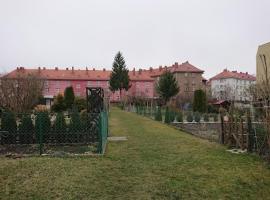 ROD KOLEJARZ JELENIA GÓRA，位于耶莱尼亚古拉的酒店