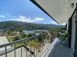 Cantinho Verde T3，位于吉尔斯卡尼卡达湖附近的酒店