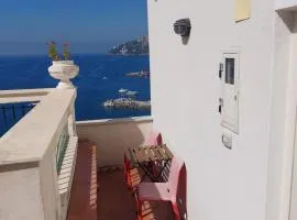 La stanza sul Porto di Amalfi camera piccina piccina con bagno privato