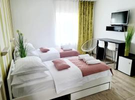 AZUR ROOMS LJUBLJANA，位于卢布尔雅那的度假短租房