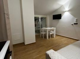 Terrazze Marinella - Appartamenti - Case vacanze，位于皮佐的酒店