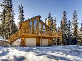 Private Luxury Mountain Retreat with a Private Hot Tub Surrounded by Wildlife - Moose Haven